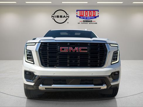 Used 2025 GMC Yukon Denali Ultimate AWD/4WD image 6