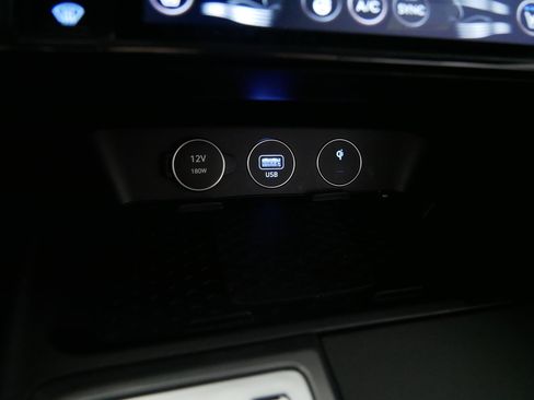 Used 2025 Genesis G70 2.5T w/ Sport Prestige Package image 30