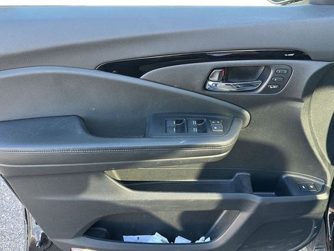 Used 2021 Honda Passport Touring image 9