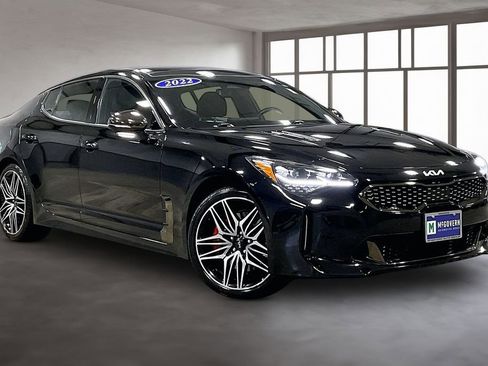 Used 2022 Kia Stinger GT2 AWD/4WD image 3