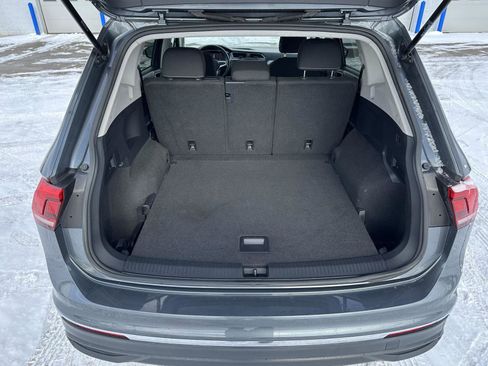 Used 2024 Volkswagen Tiguan S image 6