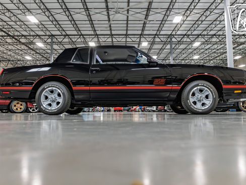 Used 1988 Chevrolet Monte Carlo SS image 34