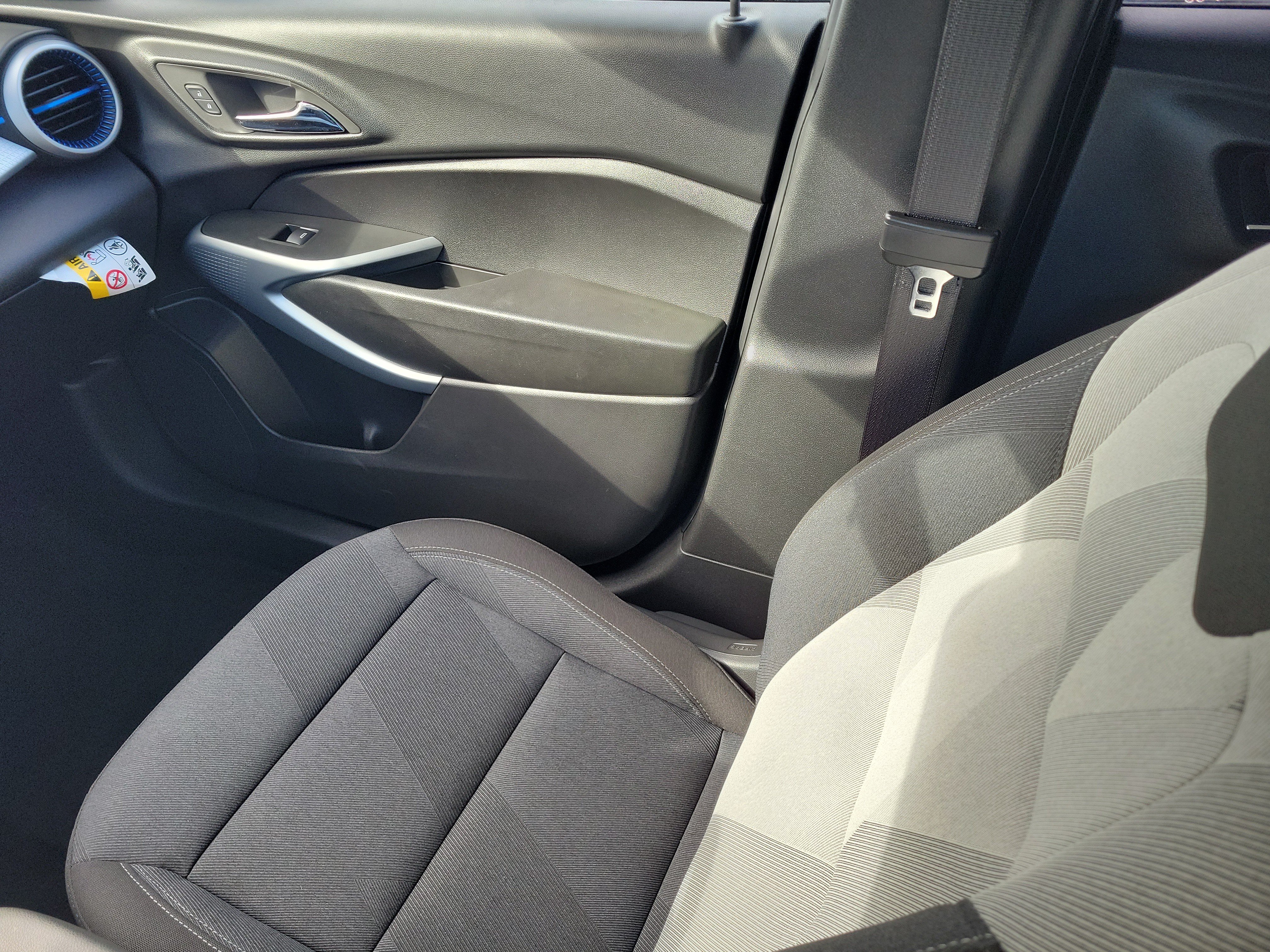 Used 2024 Chevrolet Trax LS w/ Driver Confidence Package FWD image 17