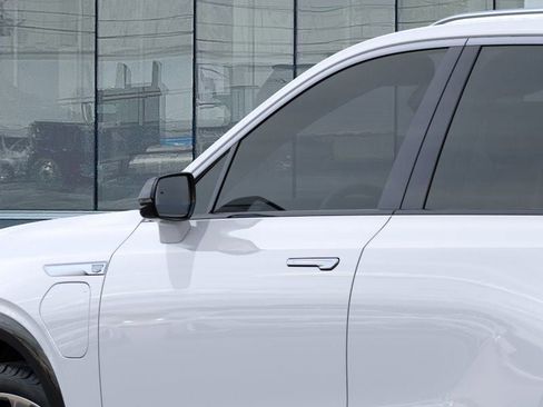 New 2026 Cadillac Vistiq Premium Luxury w/ LPO, Floor Liner Package image 12