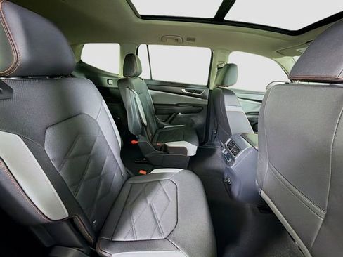 New 2026 Volkswagen Atlas Peak Edition AWD/4WD image 31