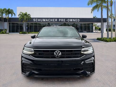 Used 2024 Volkswagen Tiguan SE R-Line FWD image 2