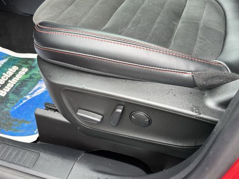 Used 2022 Ford Escape SEL w/ SEL Stealth AWD Package image 13