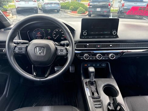 Certified 2025 Honda Civic Sport image 23