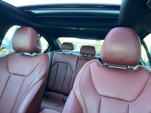 Used 2023 BMW 330i Sedan w/ Driving Assistance Package image 31