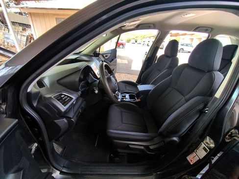 Used 2019 Subaru Forester 2.5i w/ Alloy Wheel Package image 9