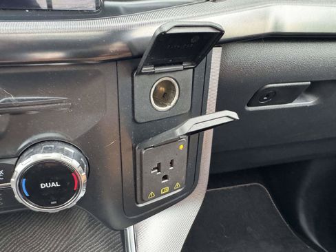 Used 2022 Ford F150 Platinum w/ Equipment Group 701A High AWD/4WD image 43