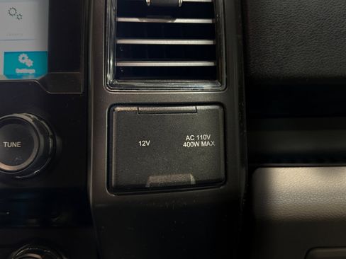 Used 2017 Ford F150 XLT w/ Equipment Group 302A Luxury image 11