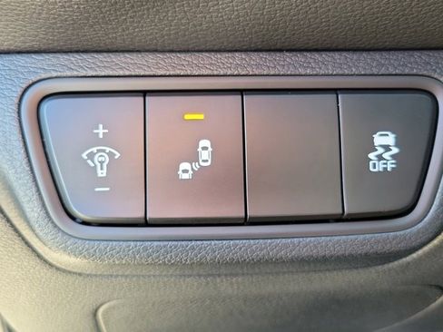 Used 2024 Kia Forte LXS w/ LXS Technology Package image 16