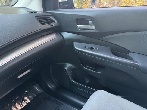 Used 2015 Honda CR-V LX image 23