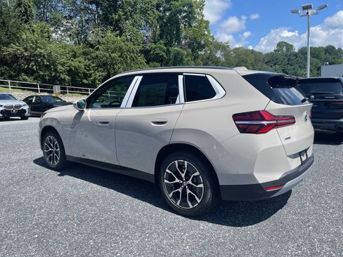 Certified 2025 BMW X3 xDrive30i w/ Premium Package image 4