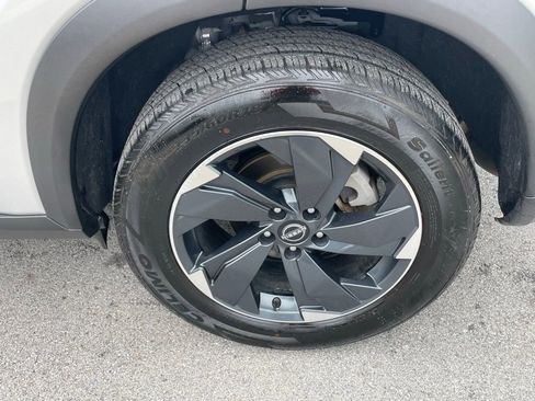 Used 2024 Nissan Rogue SV AWD/4WD image 33