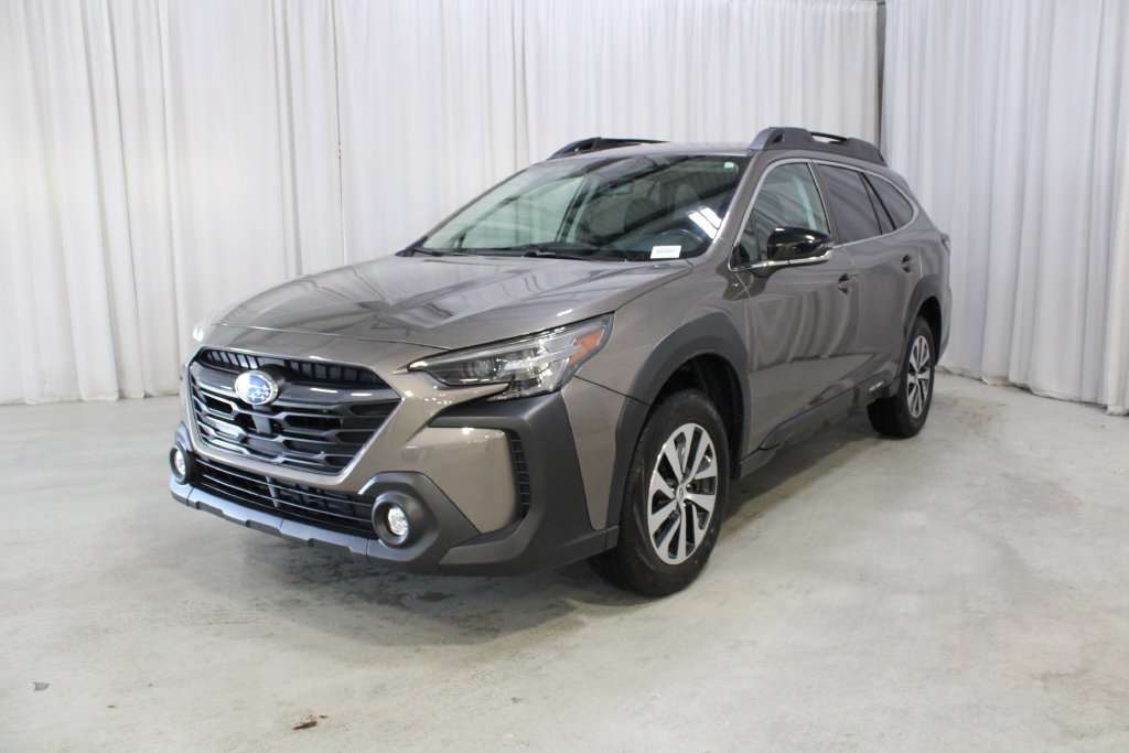 Used 2024 Subaru Outback Premium AWD/4WD image 37