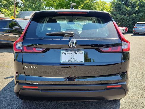 Certified 2023 Honda CR-V LX image 5