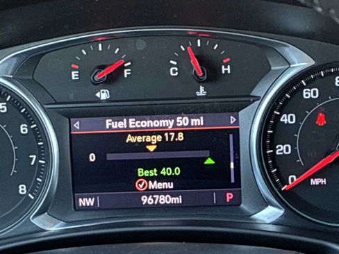Used 2022 Chevrolet Equinox Premier AWD/4WD image 10