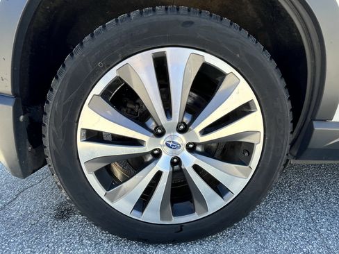 Used 2021 Subaru Ascent Touring AWD/4WD image 10