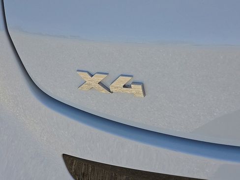 Used 2023 BMW X4 M40i w/ Shadowloine Package image 16