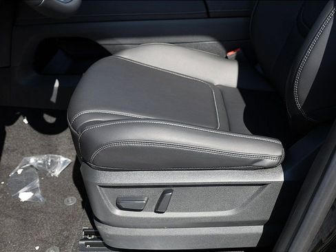 New 2026 Nissan Armada SV image 18