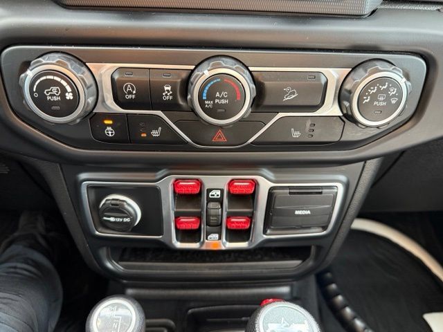 Used 2018 Jeep Wrangler Unlimited Sport S AWD/4WD image 20