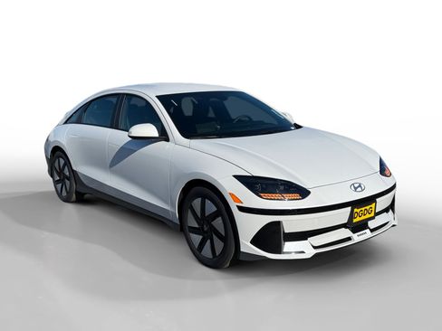 New 2025 Hyundai Ioniq 6 SE image 7