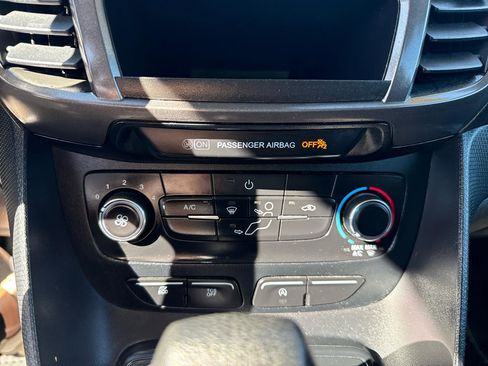 Used 2022 Ford Transit Connect XL image 20