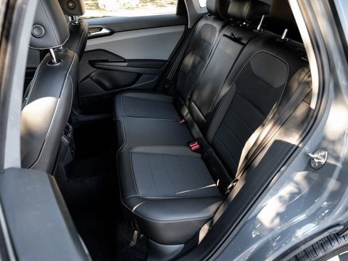 Used 2023 Volkswagen Taos SE image 51