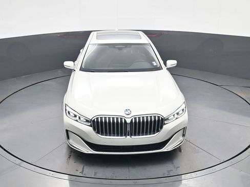 Used 2021 BMW 740i image 27