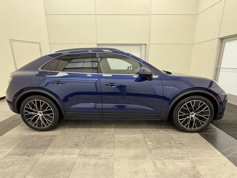 New 2025 Porsche Macan Turbo Electric image 9