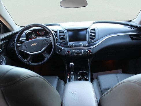 Used 2018 Chevrolet Impala LT image 8