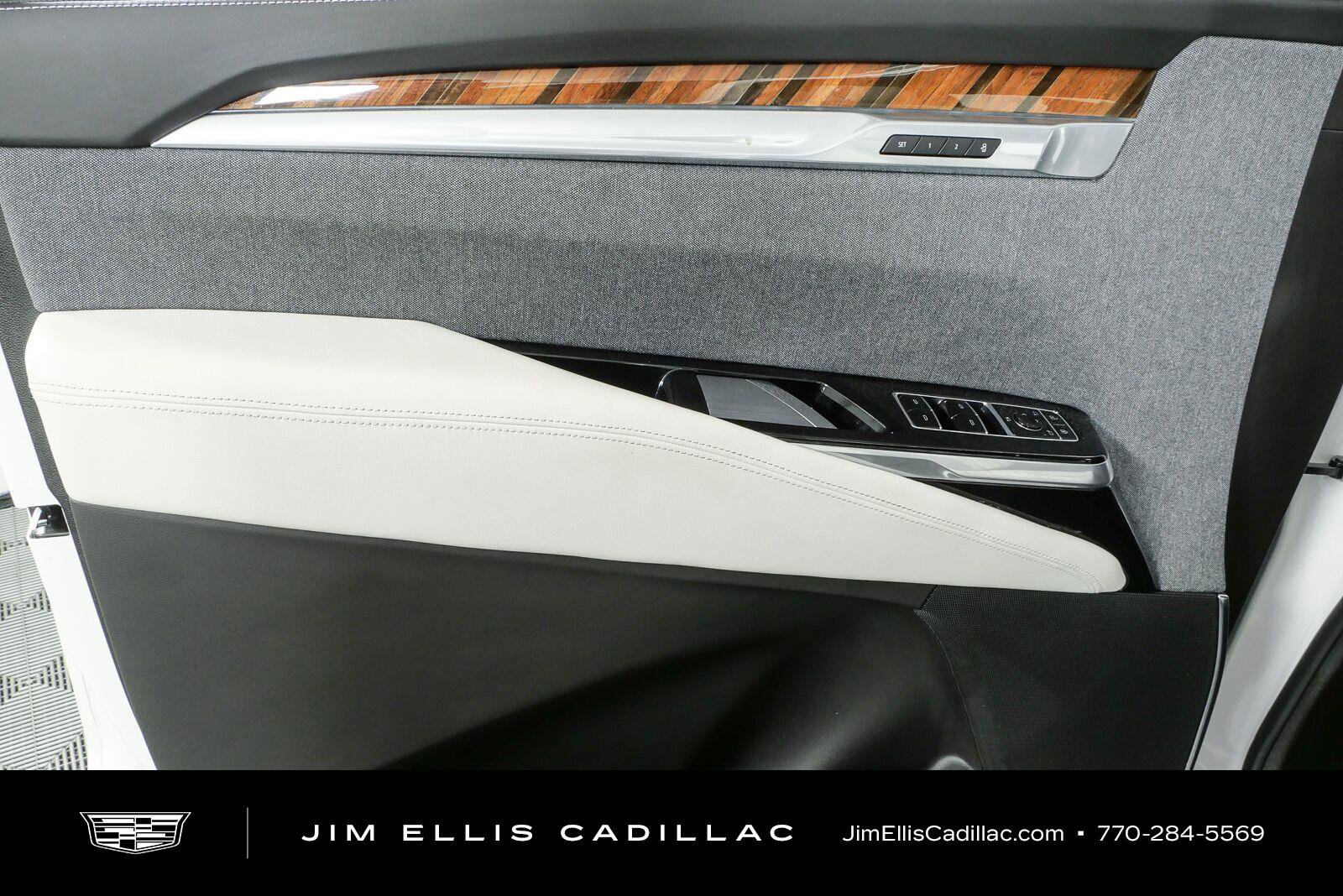 Used 2025 Cadillac Escalade Sport Platinum AWD/4WD image 6