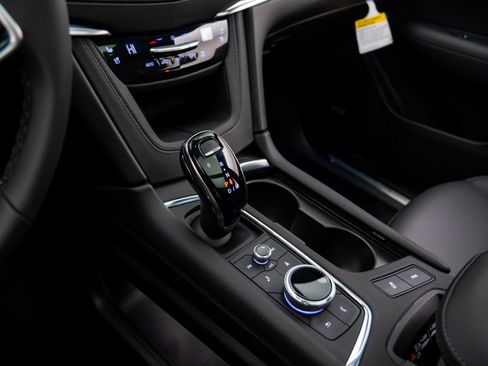 New 2026 Cadillac XT5 Premium Luxury image 12