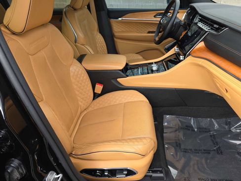 Certified 2021 Jeep Grand Cherokee L Summit image 18