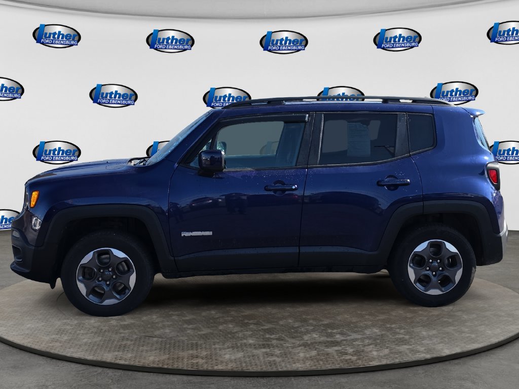 Used 2018 Jeep Renegade Latitude AWD/4WD image 2