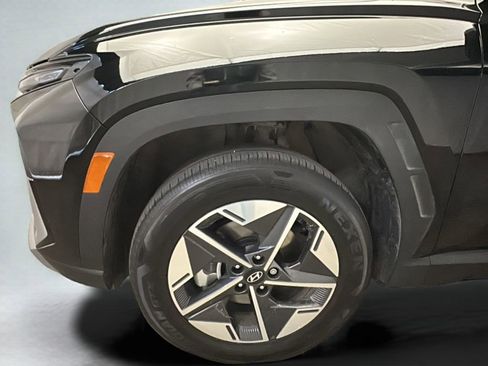 Certified 2025 Hyundai Tucson SEL image 3