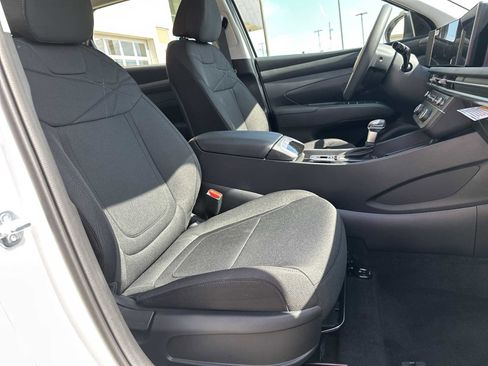 New 2026 Hyundai Tucson SE image 24