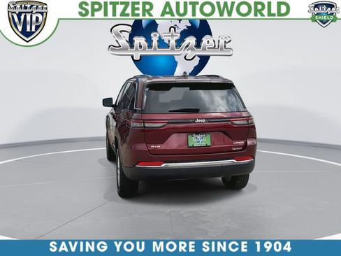 Certified 2024 Jeep Grand Cherokee Laredo X AWD/4WD image 8