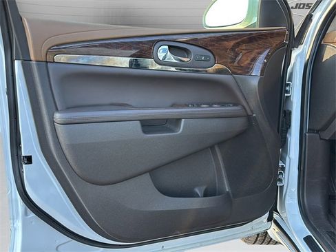 Used 2017 Buick Enclave Leather image 28