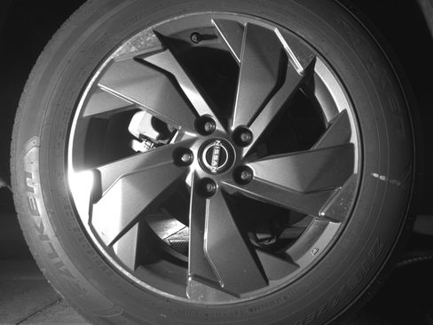 Used 2025 Nissan Rogue SV FWD image 15