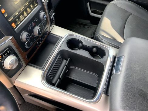 Used 2017 RAM 1500 Laramie image 15