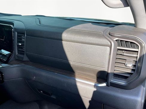 Used 2024 GMC Sierra 1500 Elevation image 29