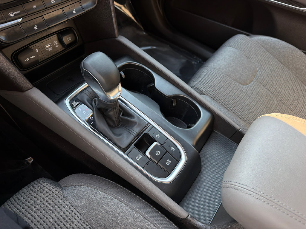 Used 2020 Hyundai Santa Fe SEL w/ Convenience Package FWD image 29