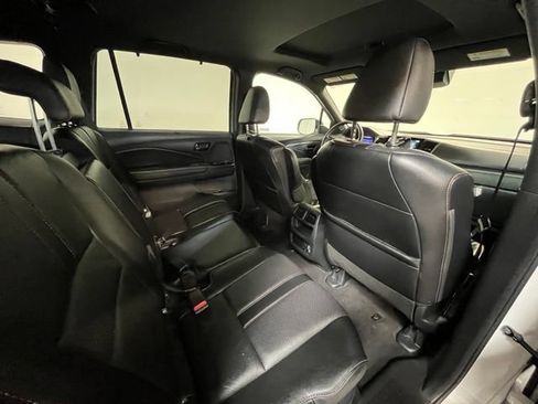 Used 2023 Honda Passport TrailSport image 12