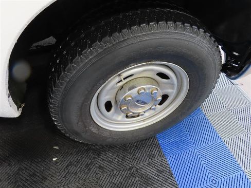 Used 2015 Ford F350 XL w/ Power Equipment Group image 9