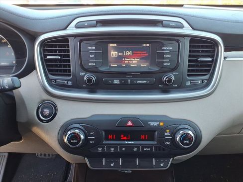 Used 2016 Kia Sorento EX w/ EX Premium Package image 9