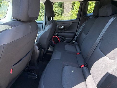 Used 2017 Jeep Renegade Trailhawk AWD/4WD image 20