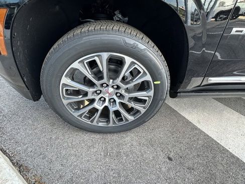 New 2026 GMC Yukon Denali image 11